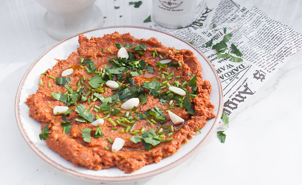 muhammara czyli weganski dip z papryki
